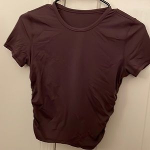 Womens lululemon cropped shirt with side stitching
